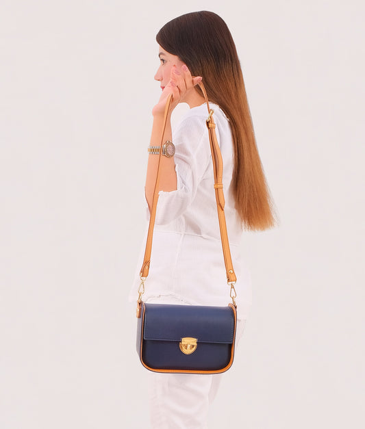 Blue saddle bag with twist lock